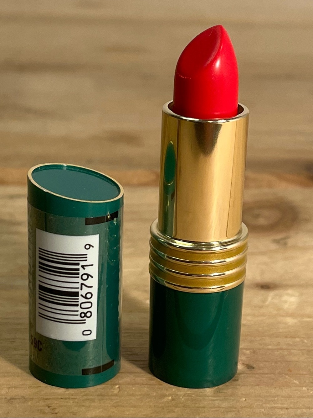 Revlon MOON DROPS Lipstick Moisture Creme LOVE THAT RED #59 New NOS discontinued